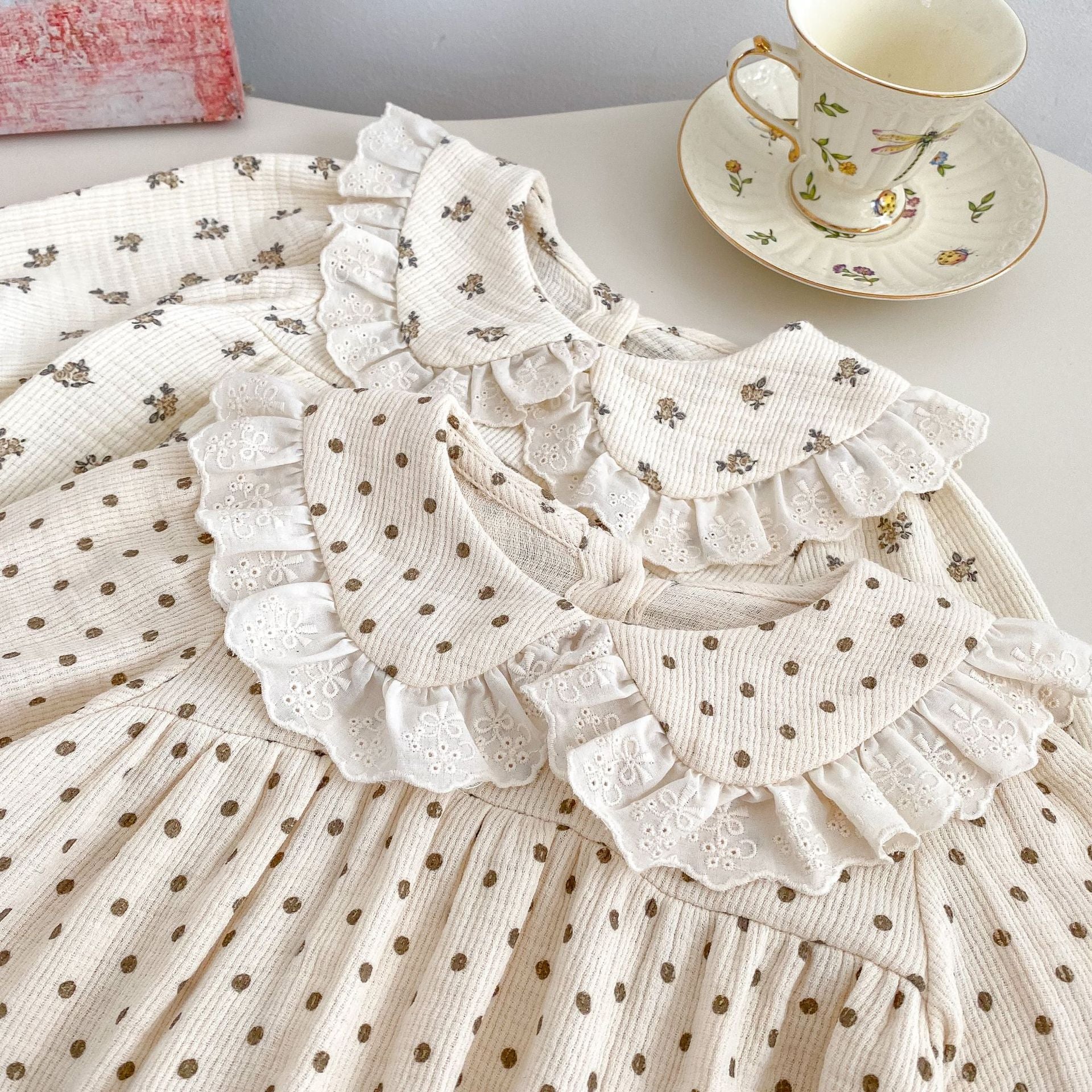 Baby Girl Floral Polka Dot Bodysuit with Lace Collar – Long Sleeve Spring Outfit