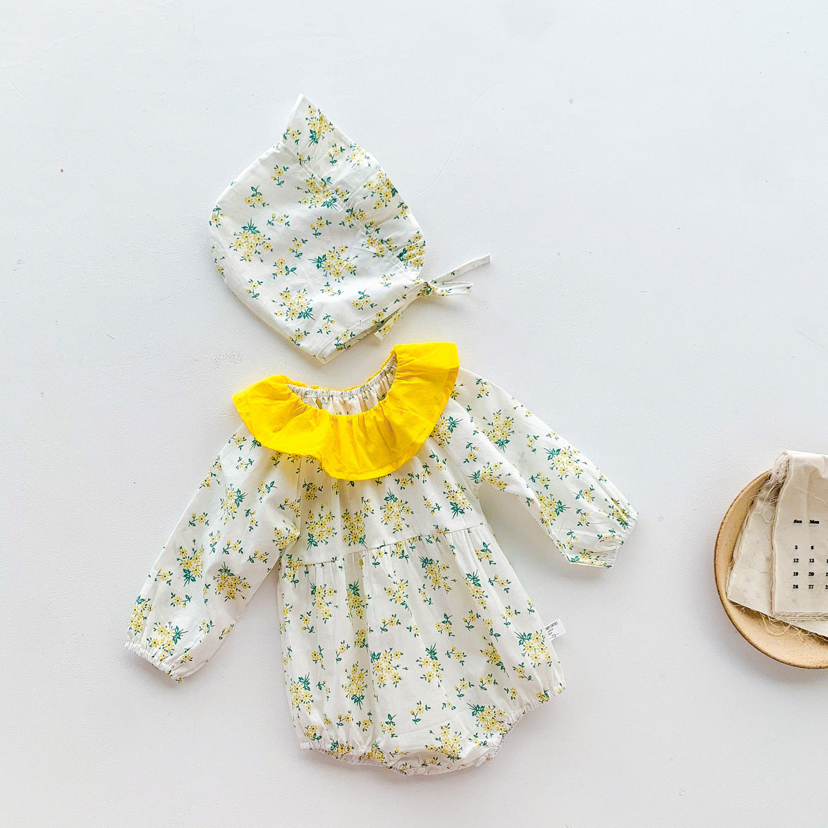 Baby Girl Floral Doll Collar Bodysuit – Long Sleeve Lightweight Spring Outfit
