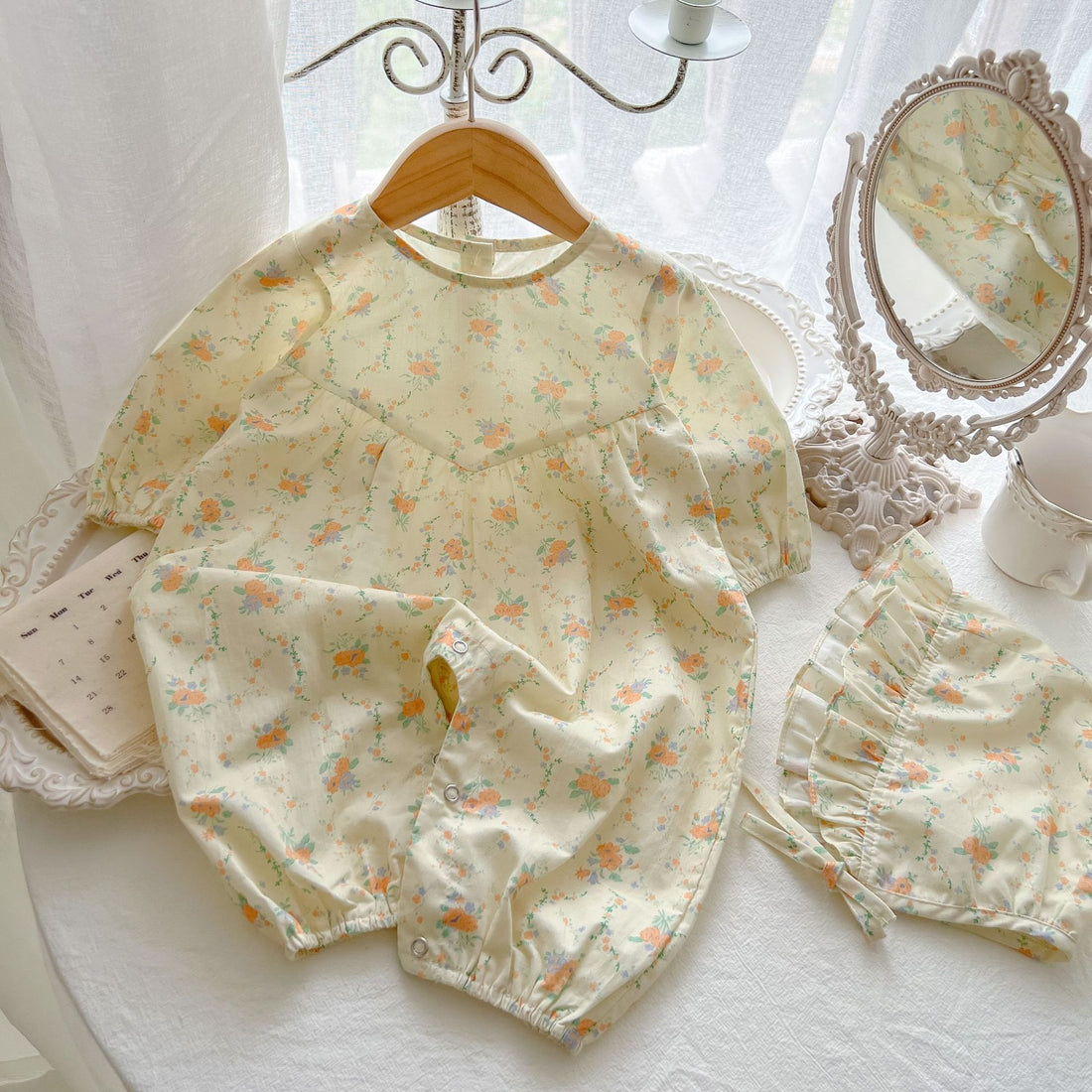 Baby Girl Long Sleeve Floral Cotton Bodysuit – Spring Fall Baby Outfit