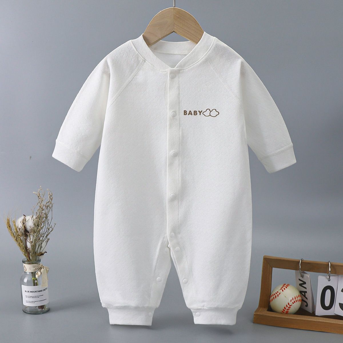 Newborn Cotton Jacquard Romper – Long Sleeve Seamless Spring Fall Bodysuit