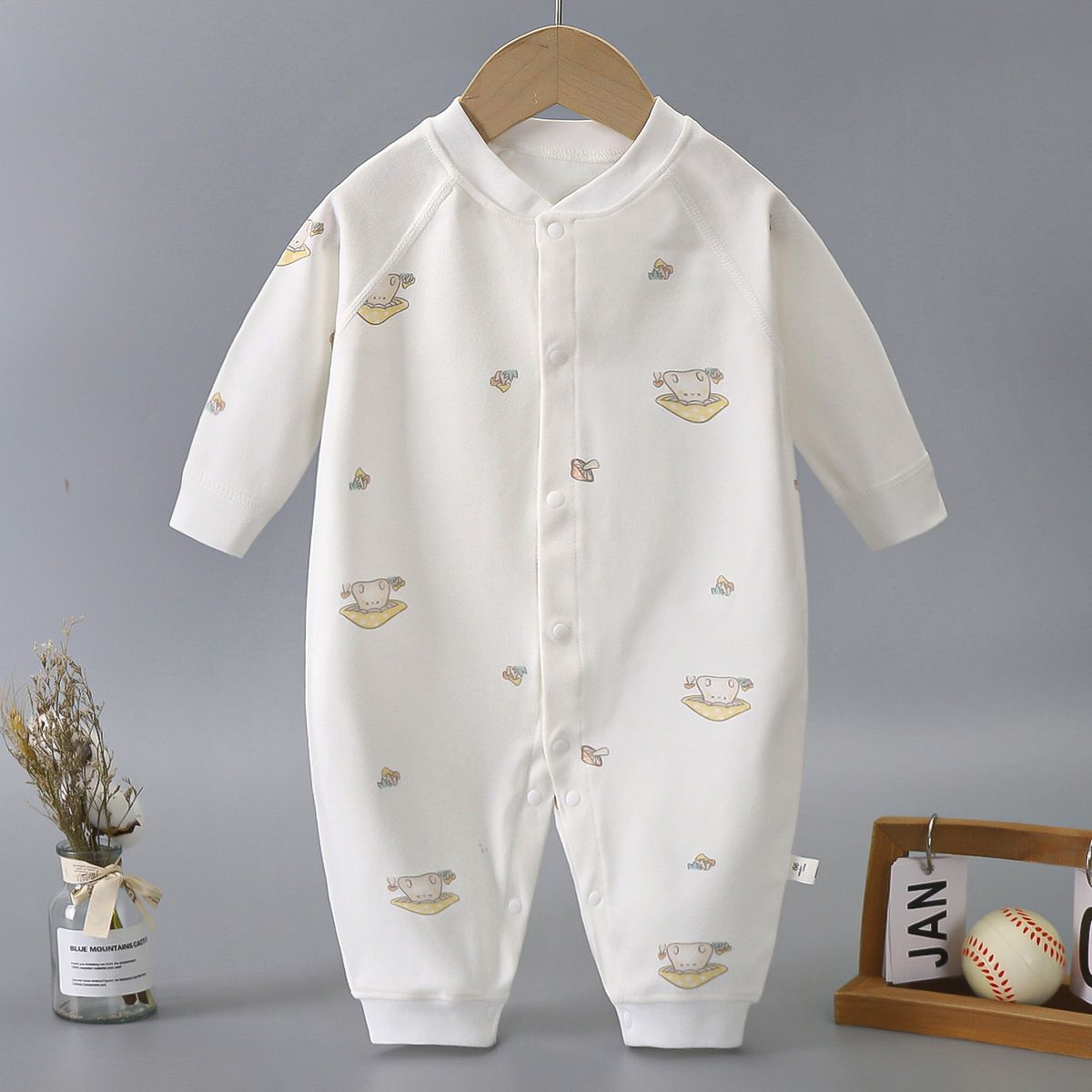Newborn Cotton Jacquard Romper – Long Sleeve Seamless Spring Fall Bodysuit