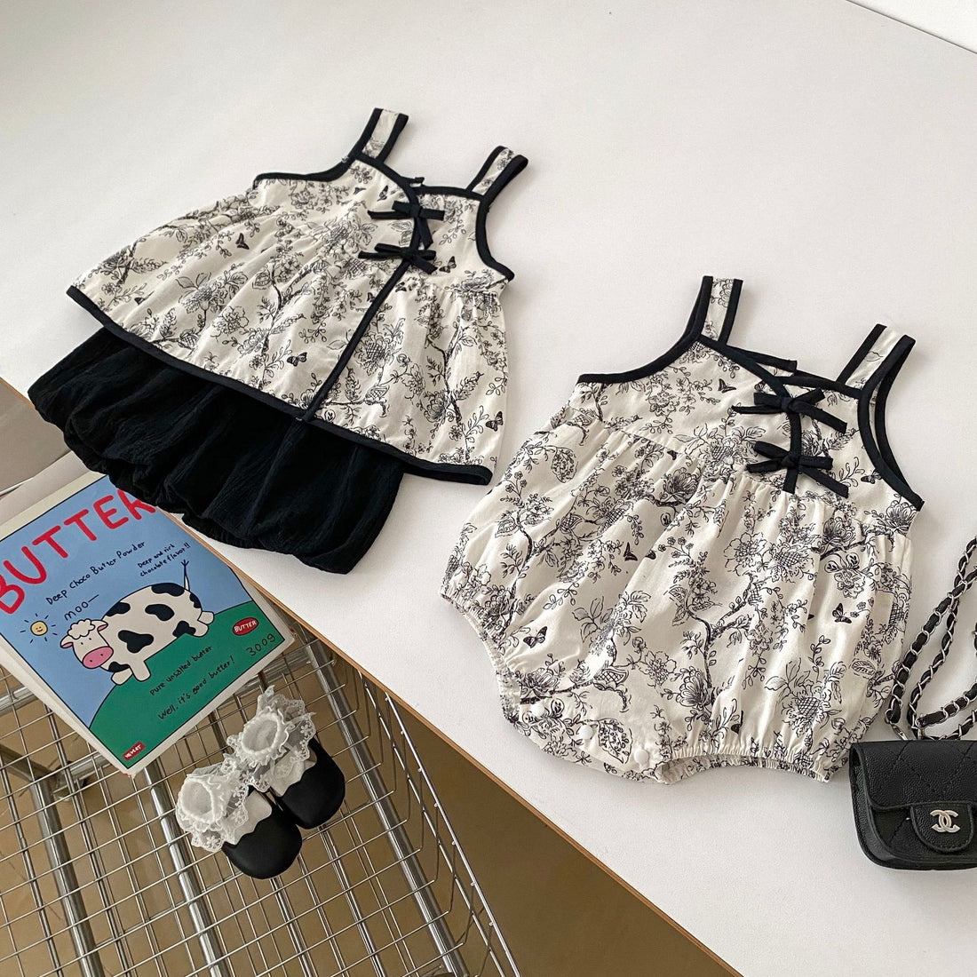 Baby Girl Sleeveless Floral Bodysuit with Frog Buttons – Lightweight Chinese Style Summer Outfit